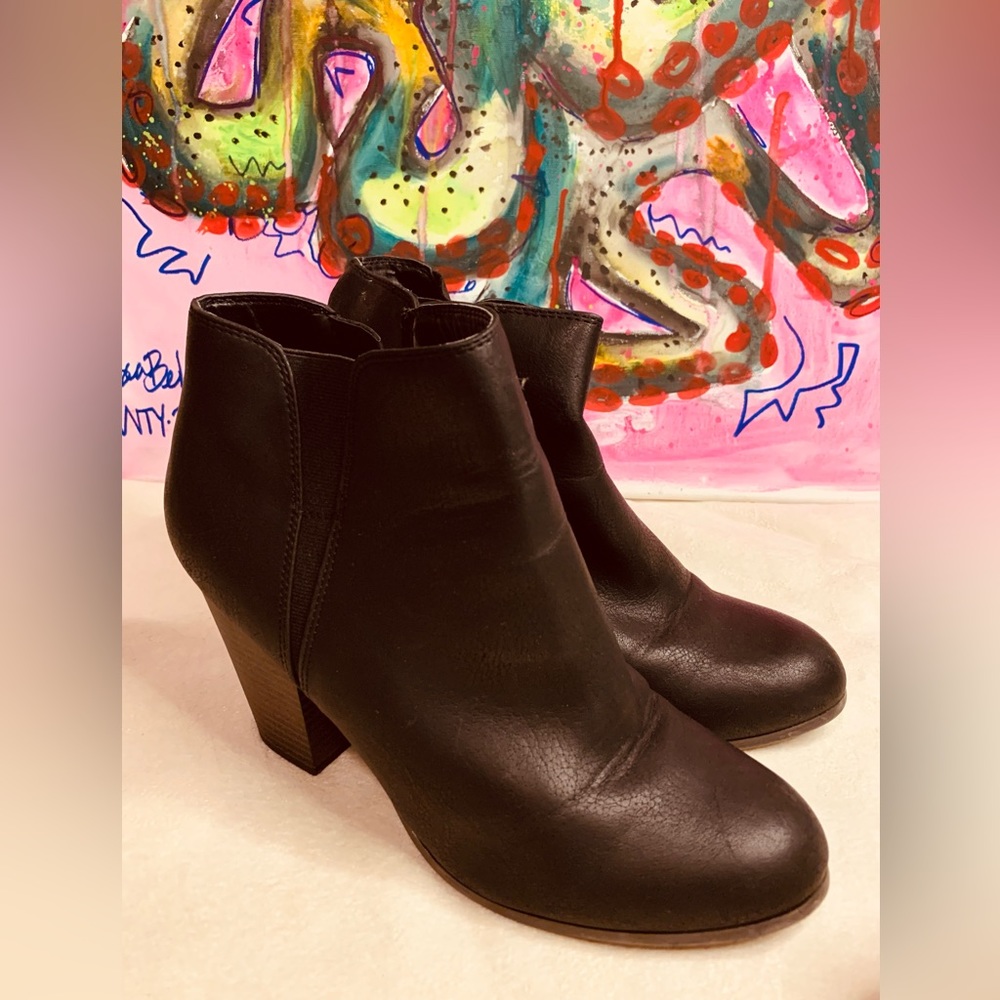 Fergalicious black booties size 10